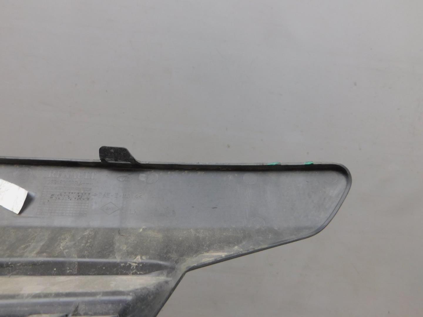 Решетка в бампер левая