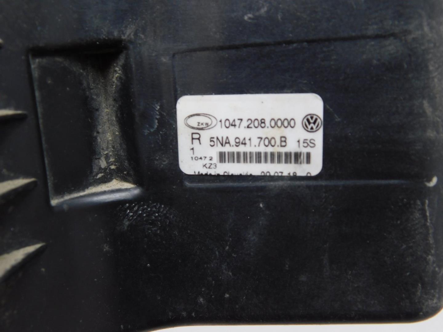 Фара противотуманная правая