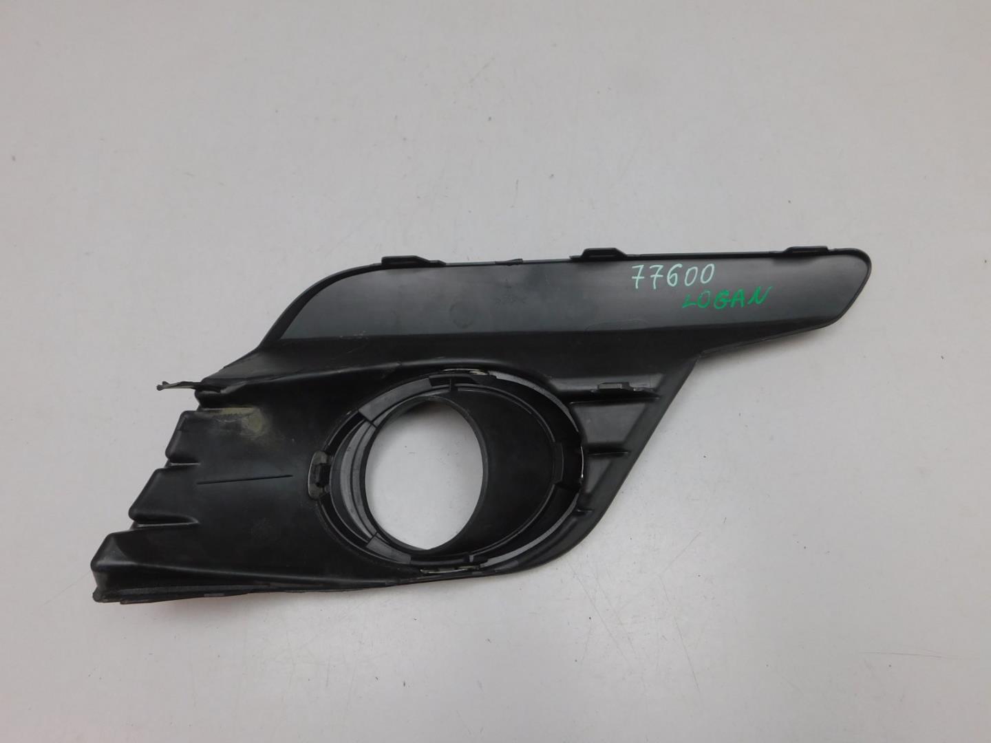 Решетка в бампер левая