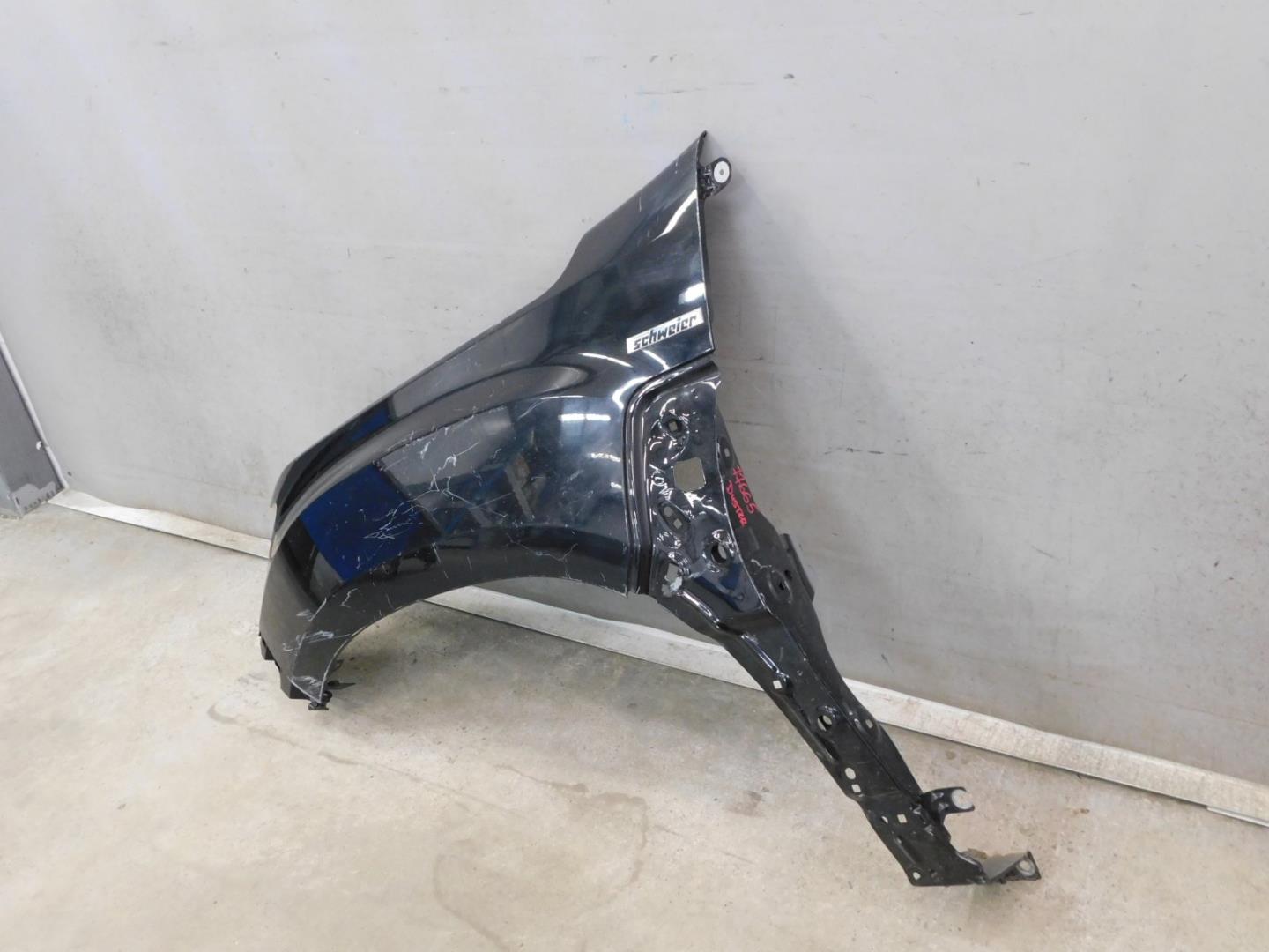 Крыло переднее левое