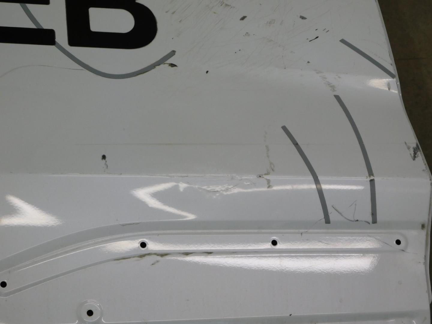 Дверь задняя правая