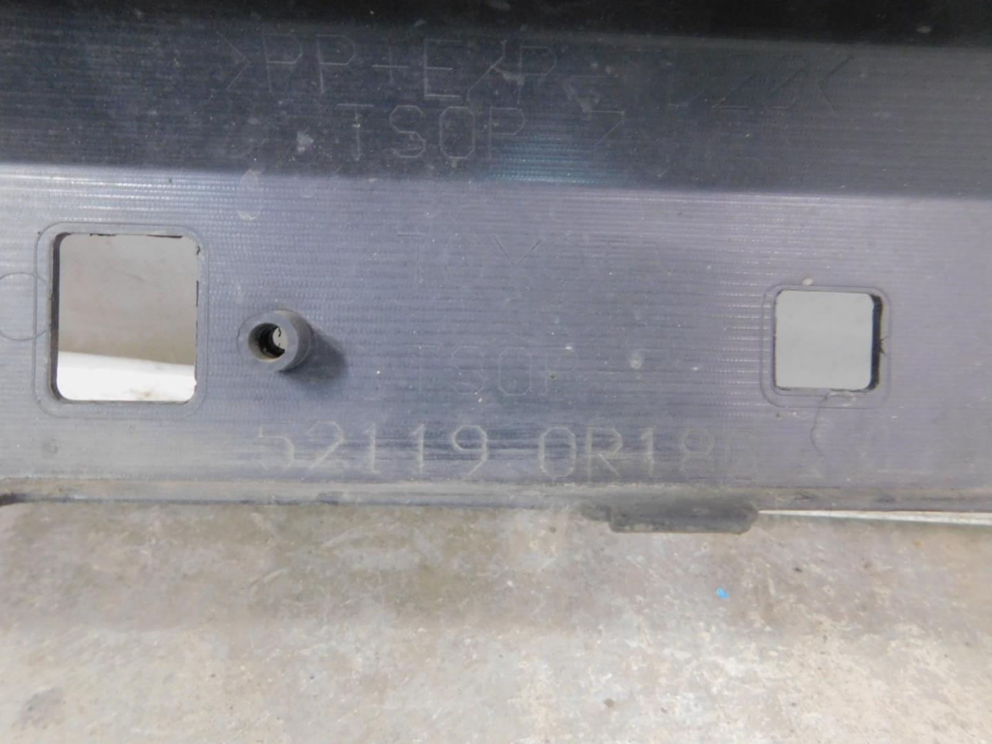 Бампер передний