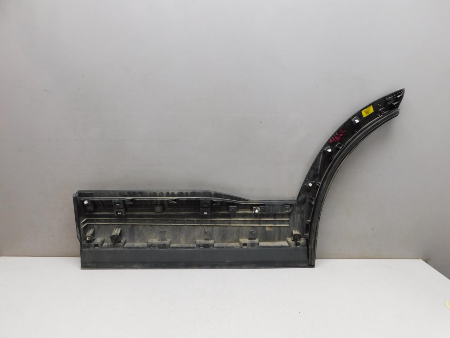 Накладка двери задней правой