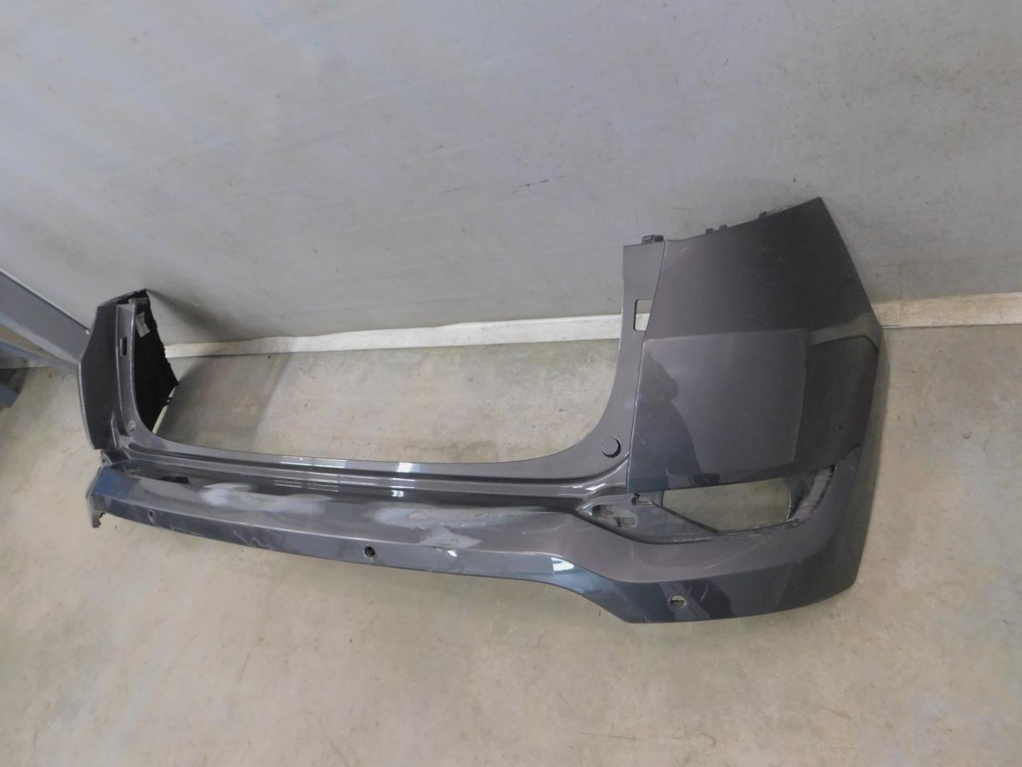 Бампер задний