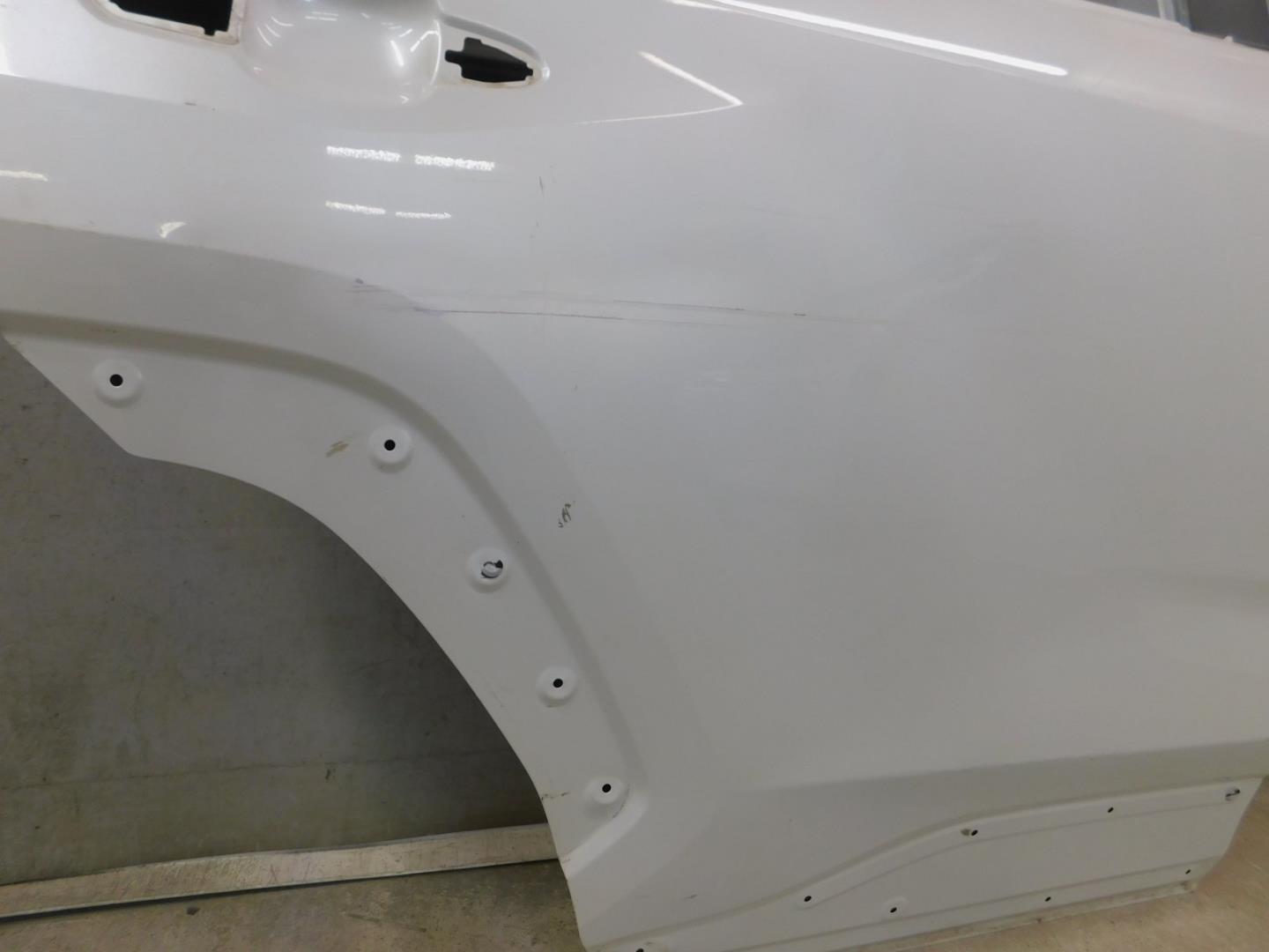 Дверь задняя правая