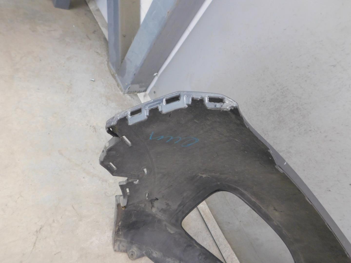 Бампер передний