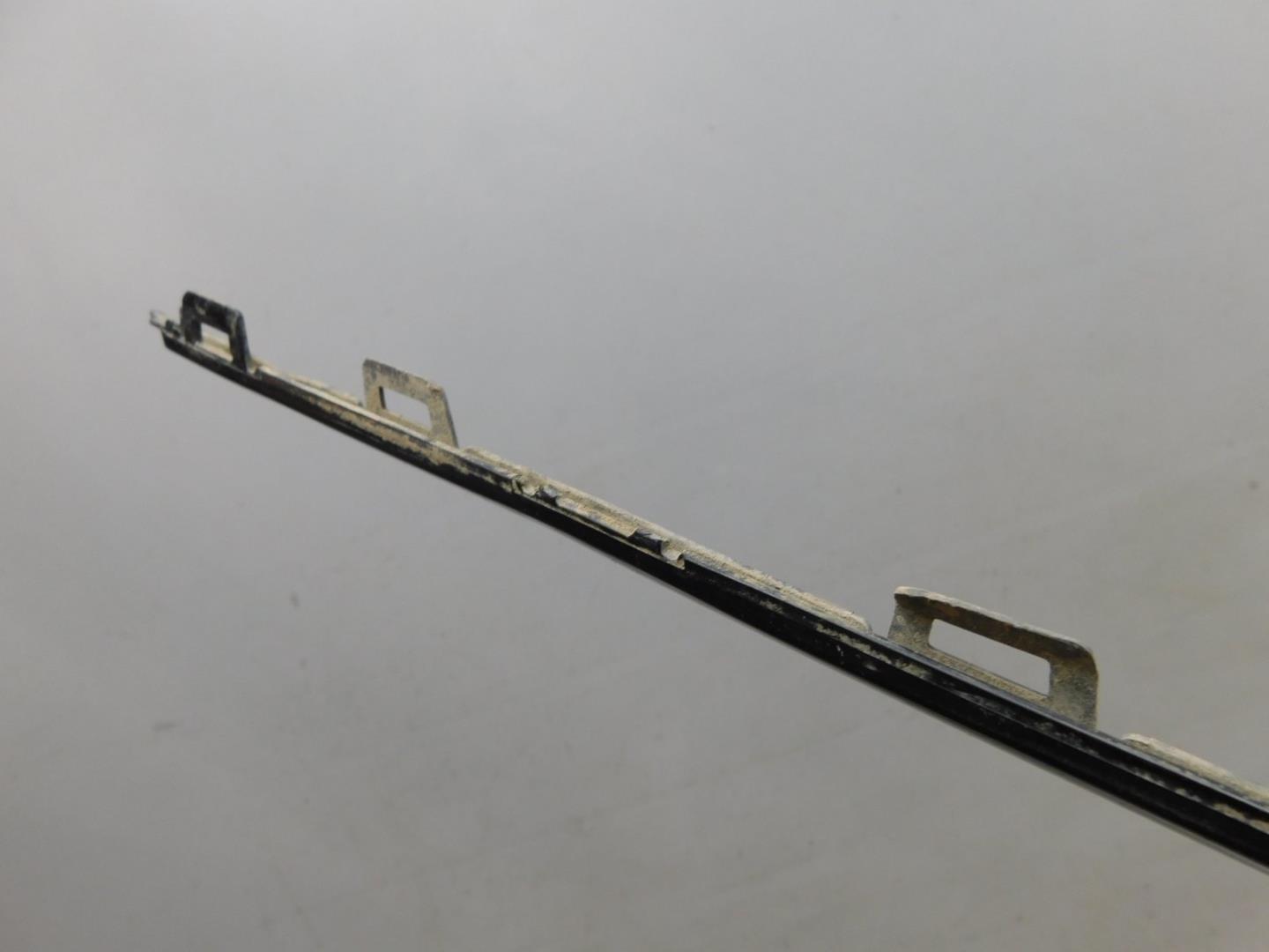 Молдинг заднего бампера