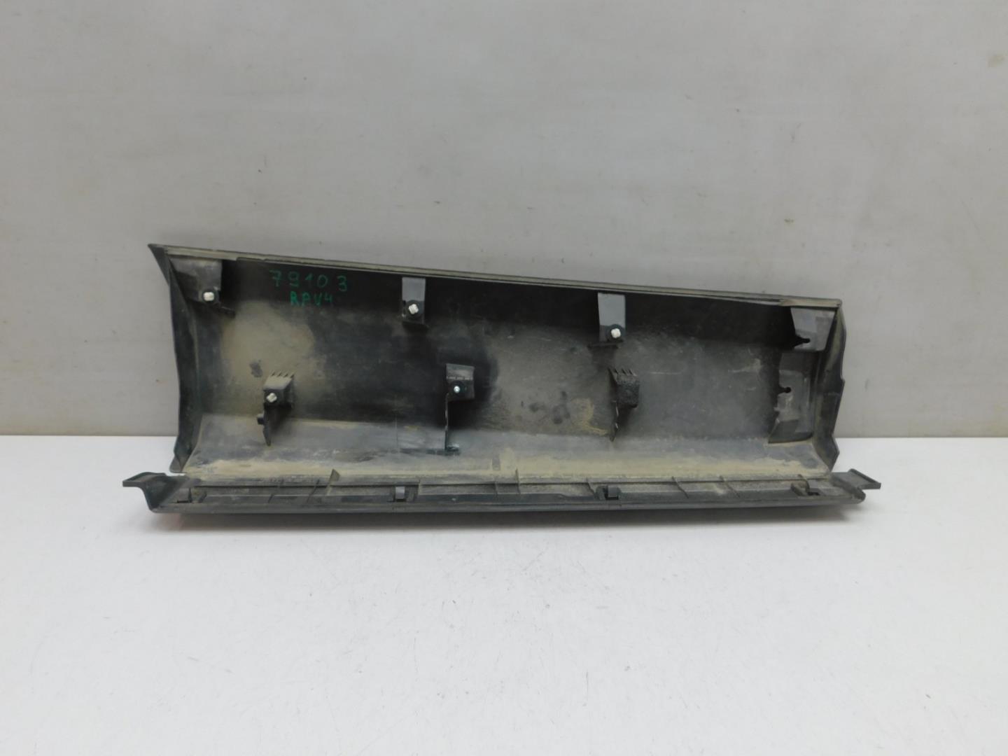 Накладка двери задней левой