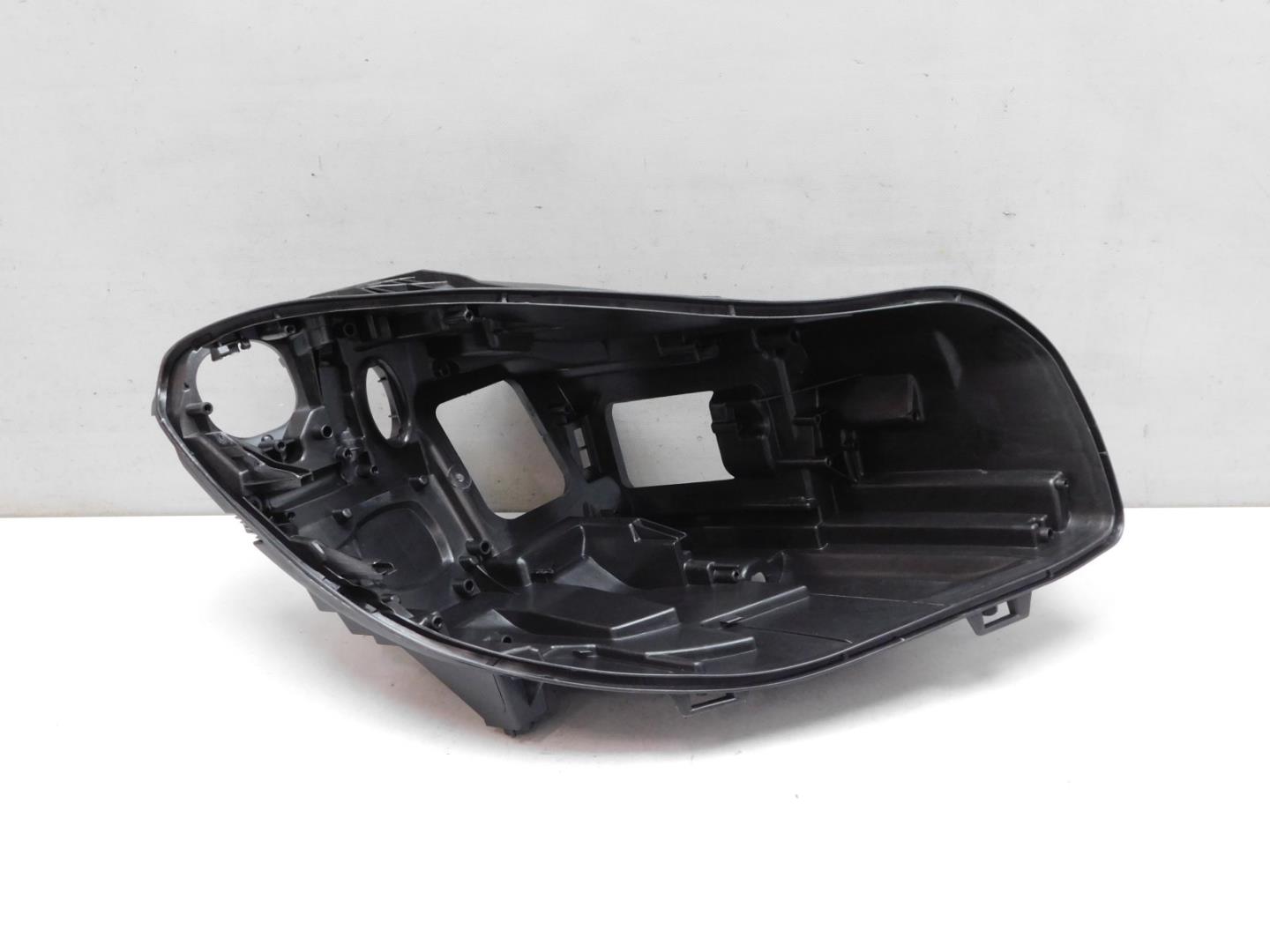 Корпус фары правой