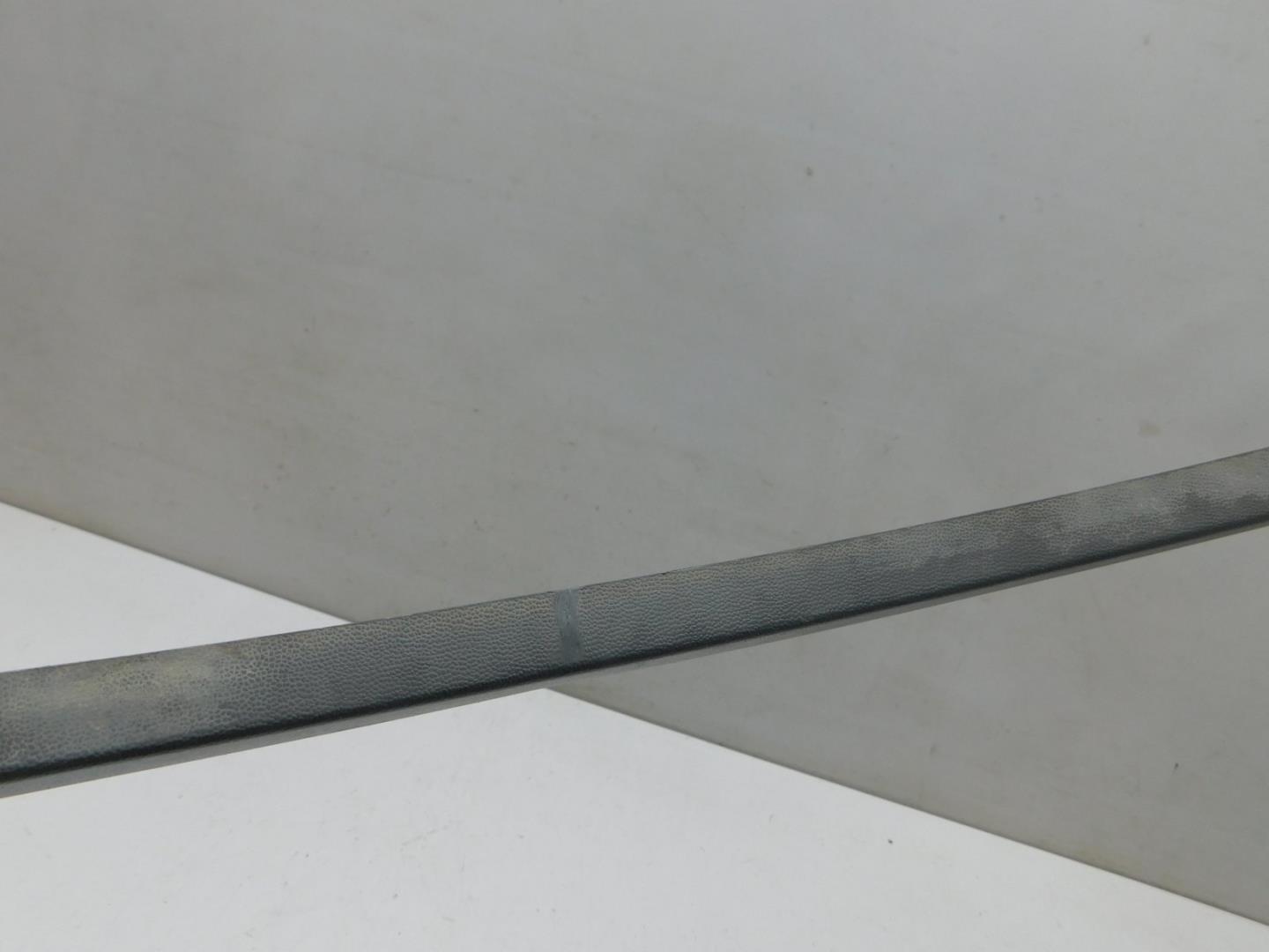 Накладка заднего крыла правого