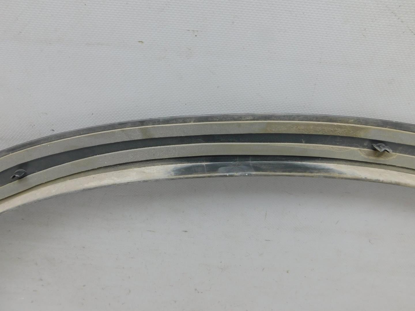 Накладка заднего крыла правого