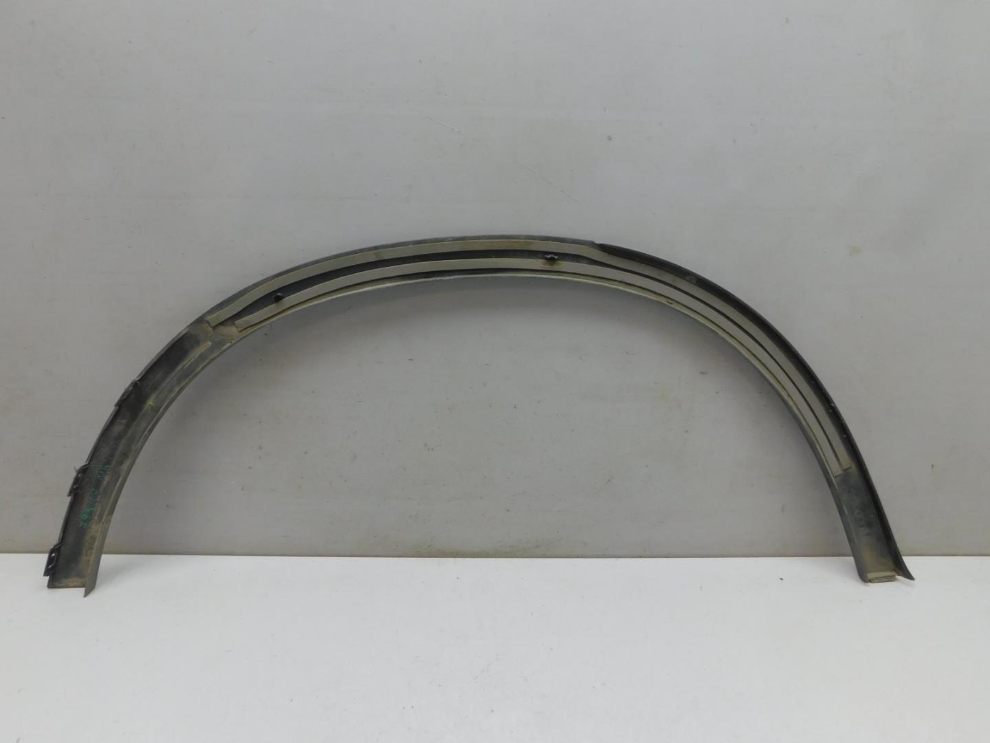 Накладка заднего крыла правого