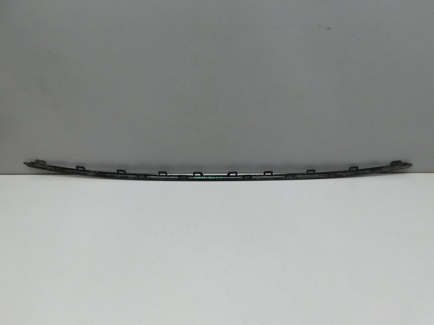 Молдинг заднего бампера