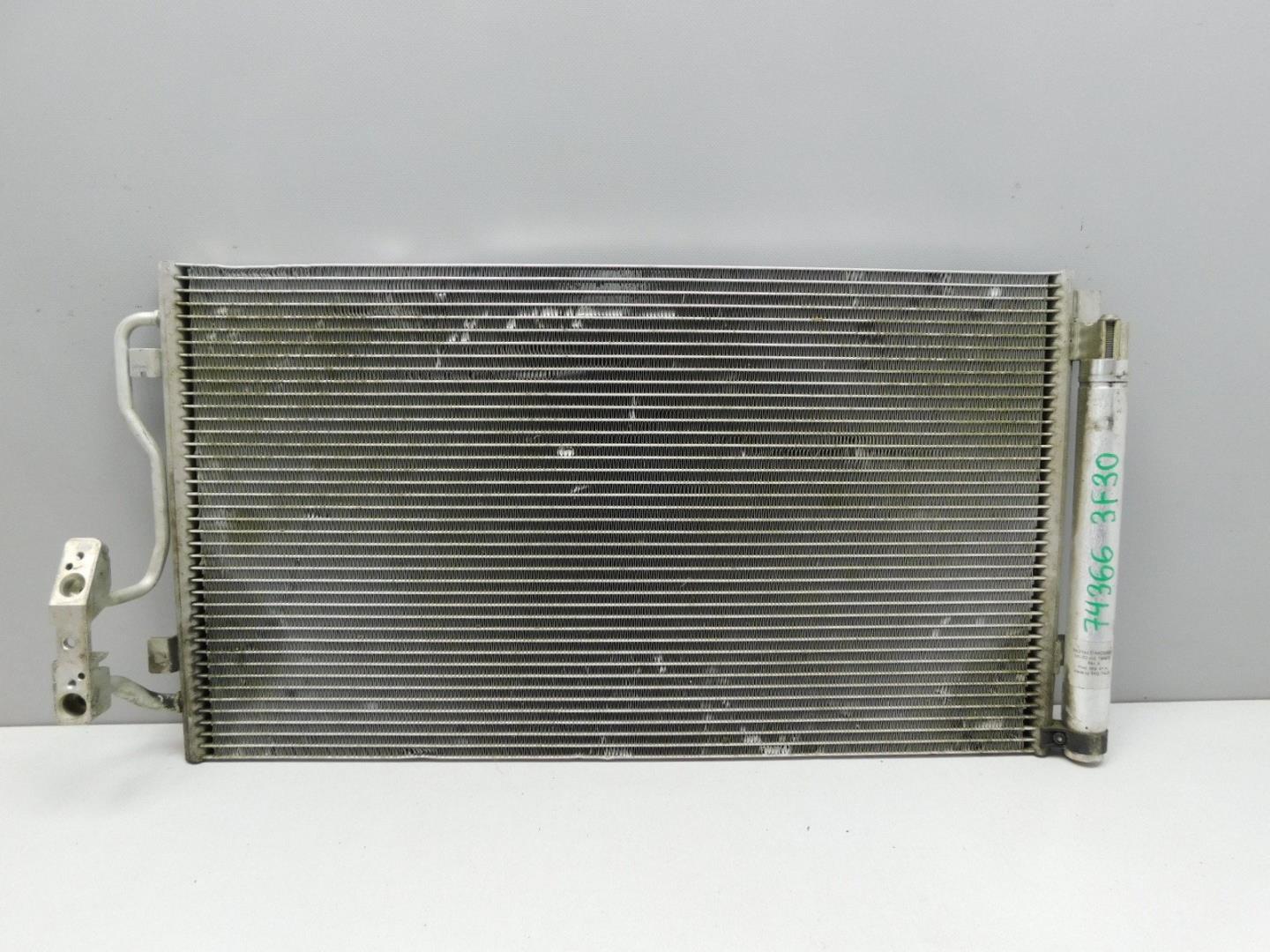 Радиатор кондиционера / конденсер