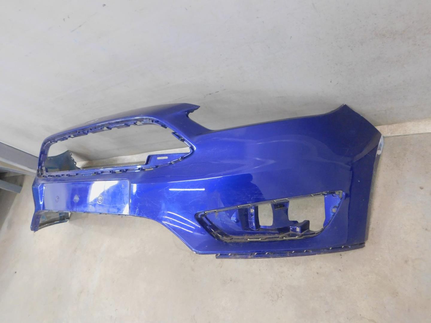 Бампер передний