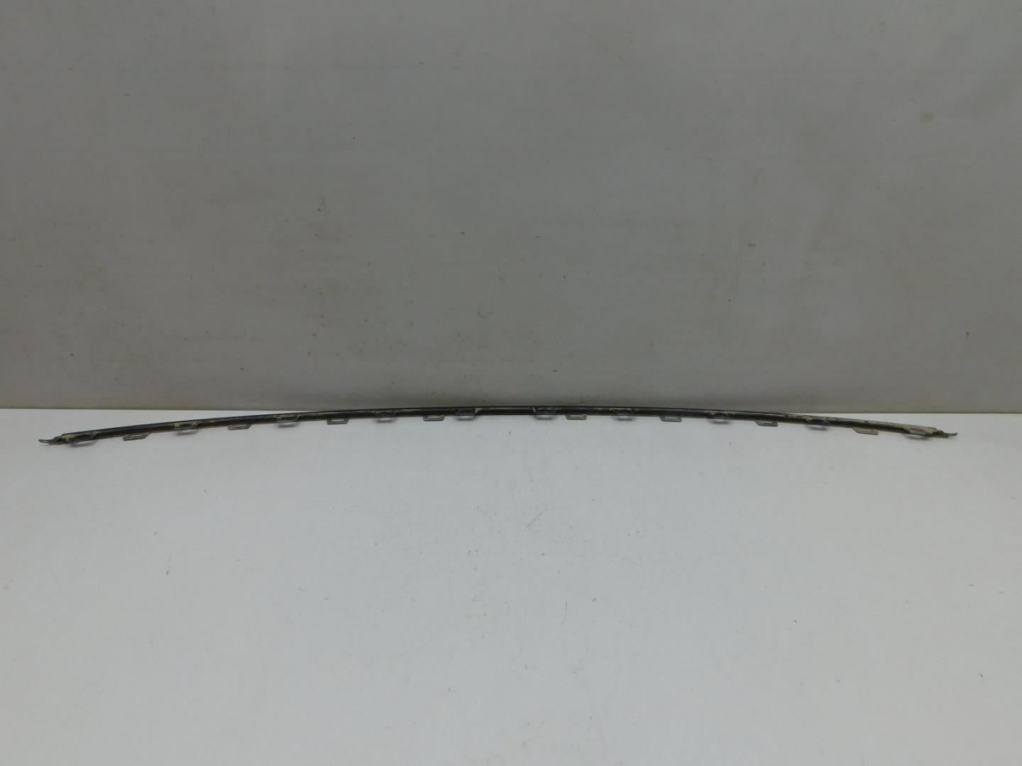 Молдинг заднего бампера