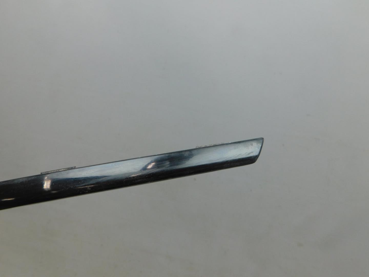 Молдинг заднего бампера