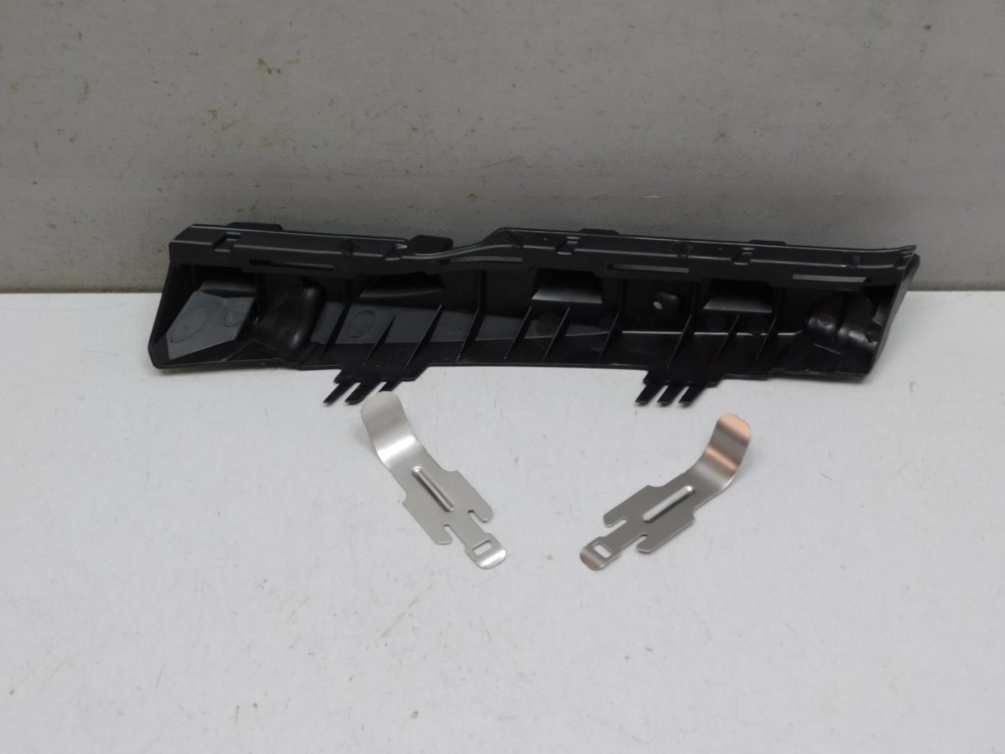 Крепеж фары