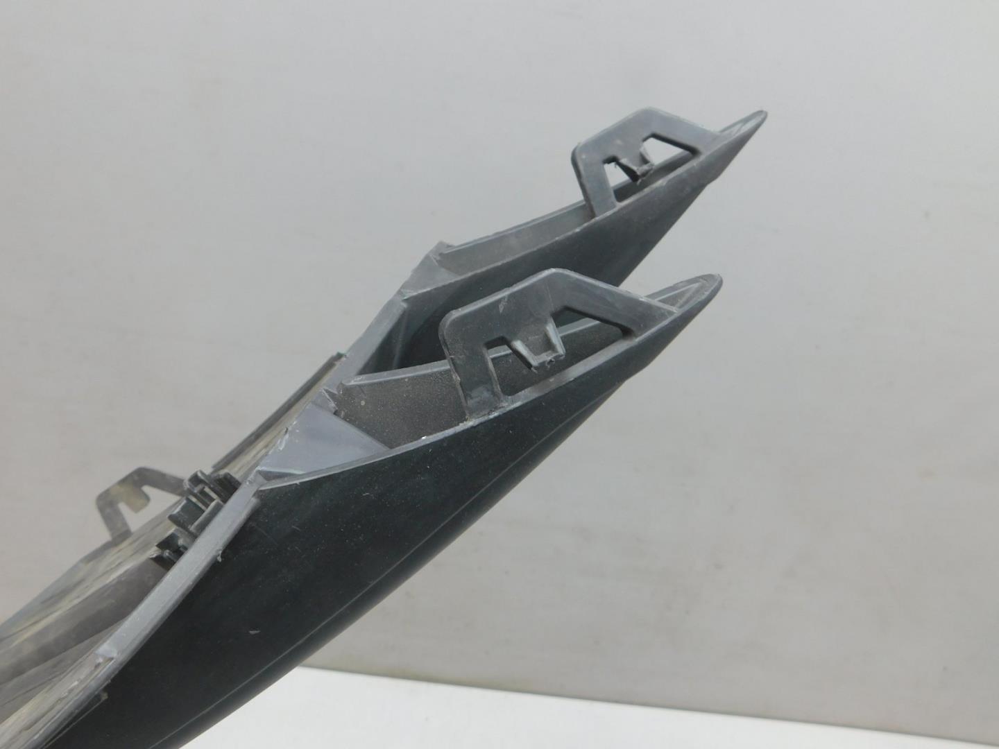 Решетка в бампер левая