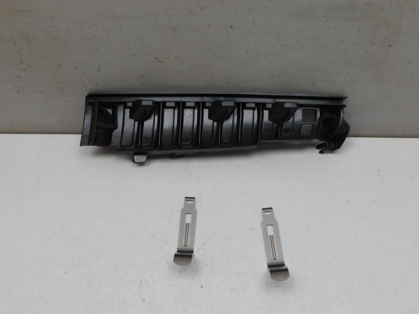 Крепеж фары