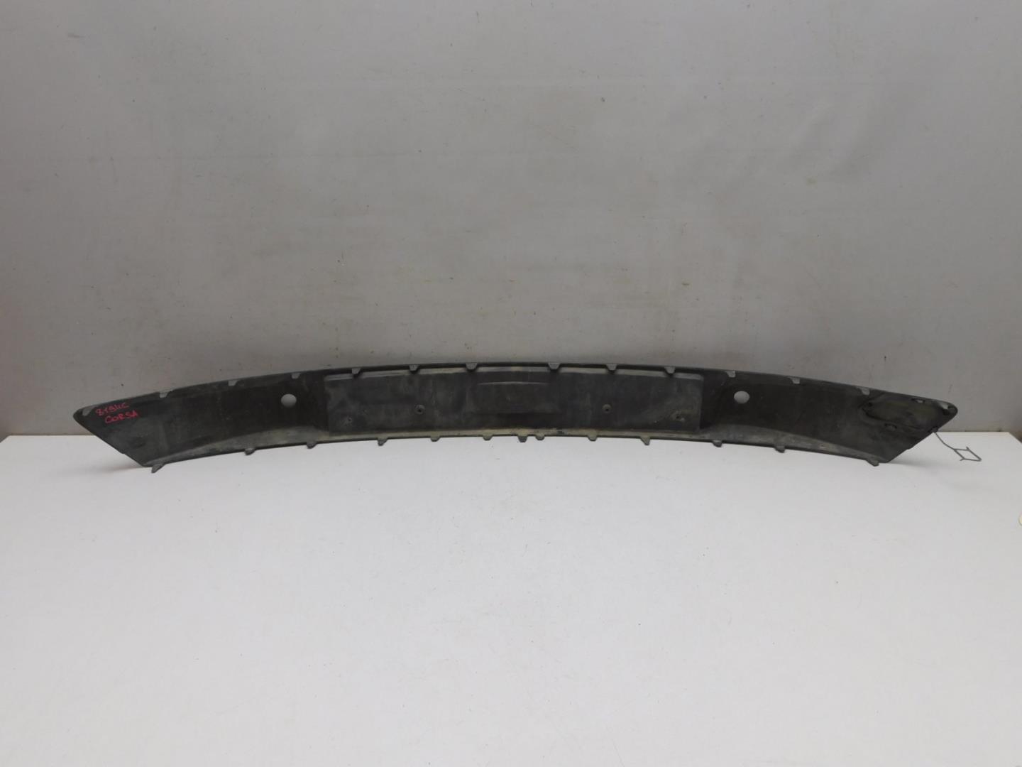 Накладка переднего бампера