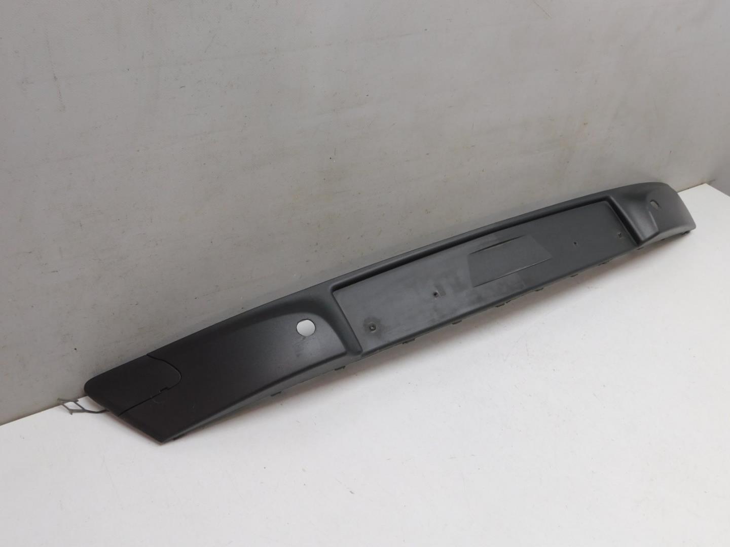 Накладка переднего бампера