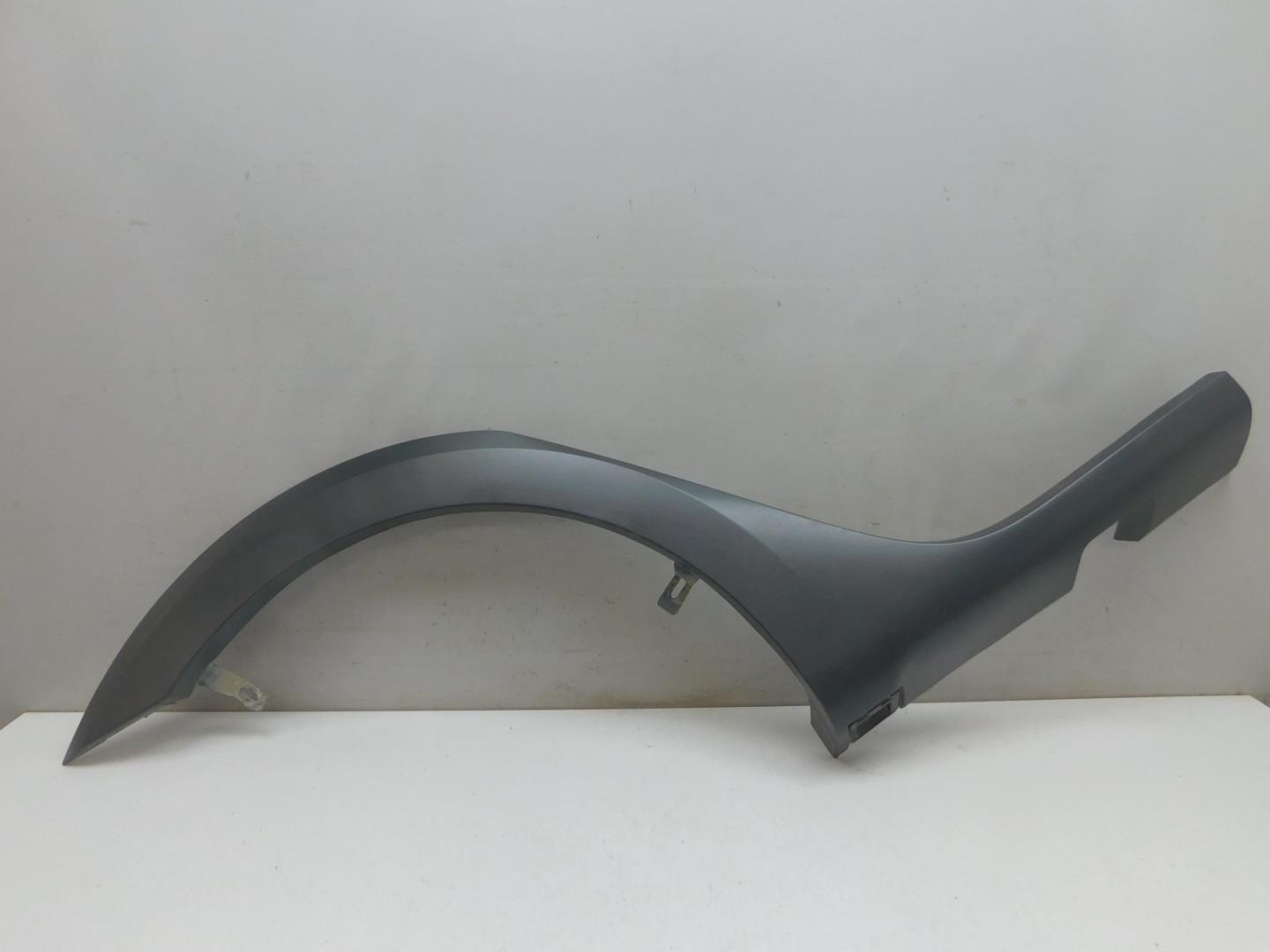 Накладка заднего крыла правого