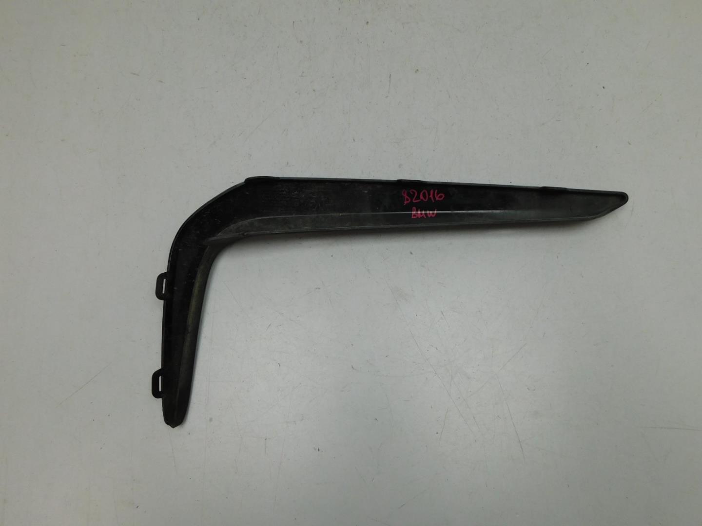 Накладка переднего бампера