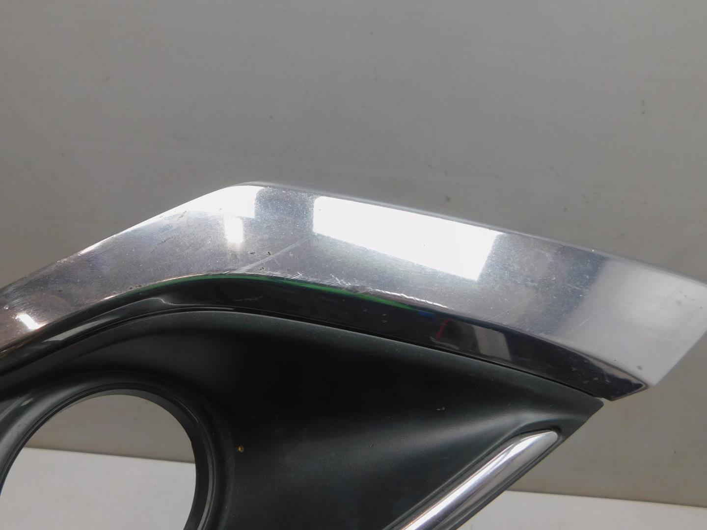 Решетка в бампер левая