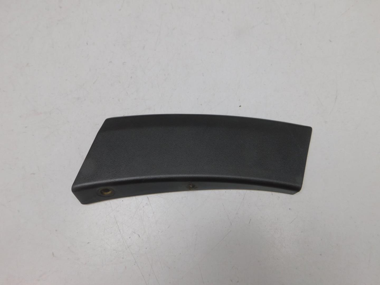 Накладка заднего бампера левая