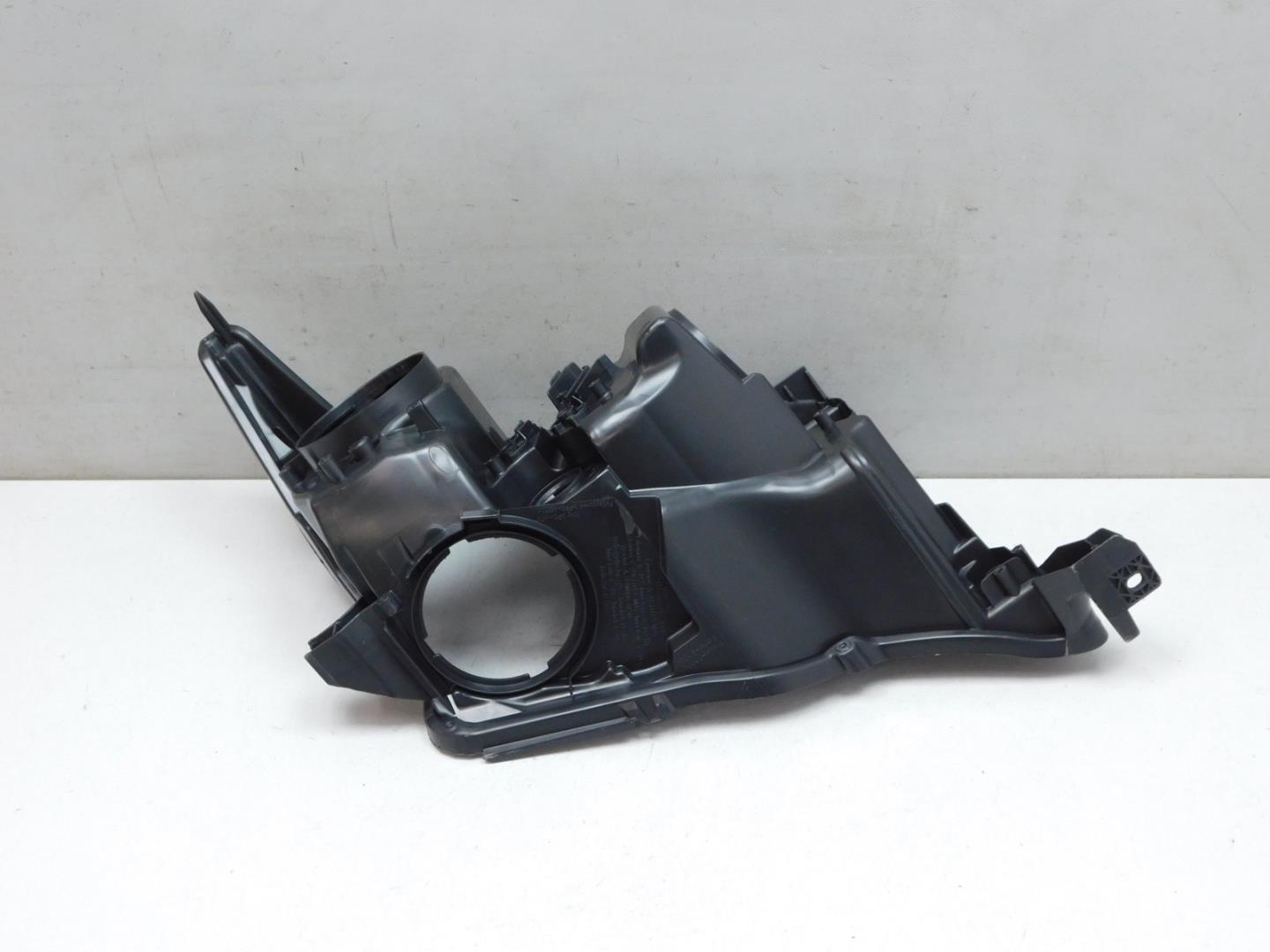 Корпус фары левой