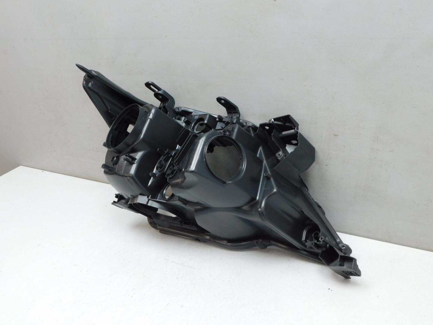 Корпус фары левой