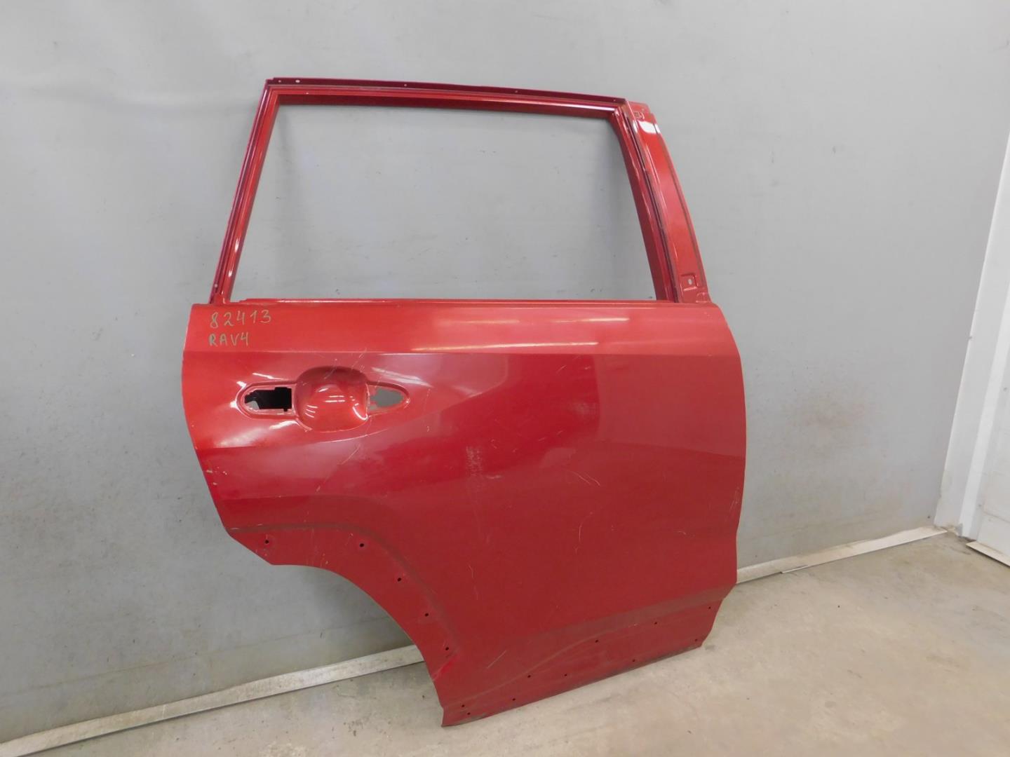 Дверь задняя правая