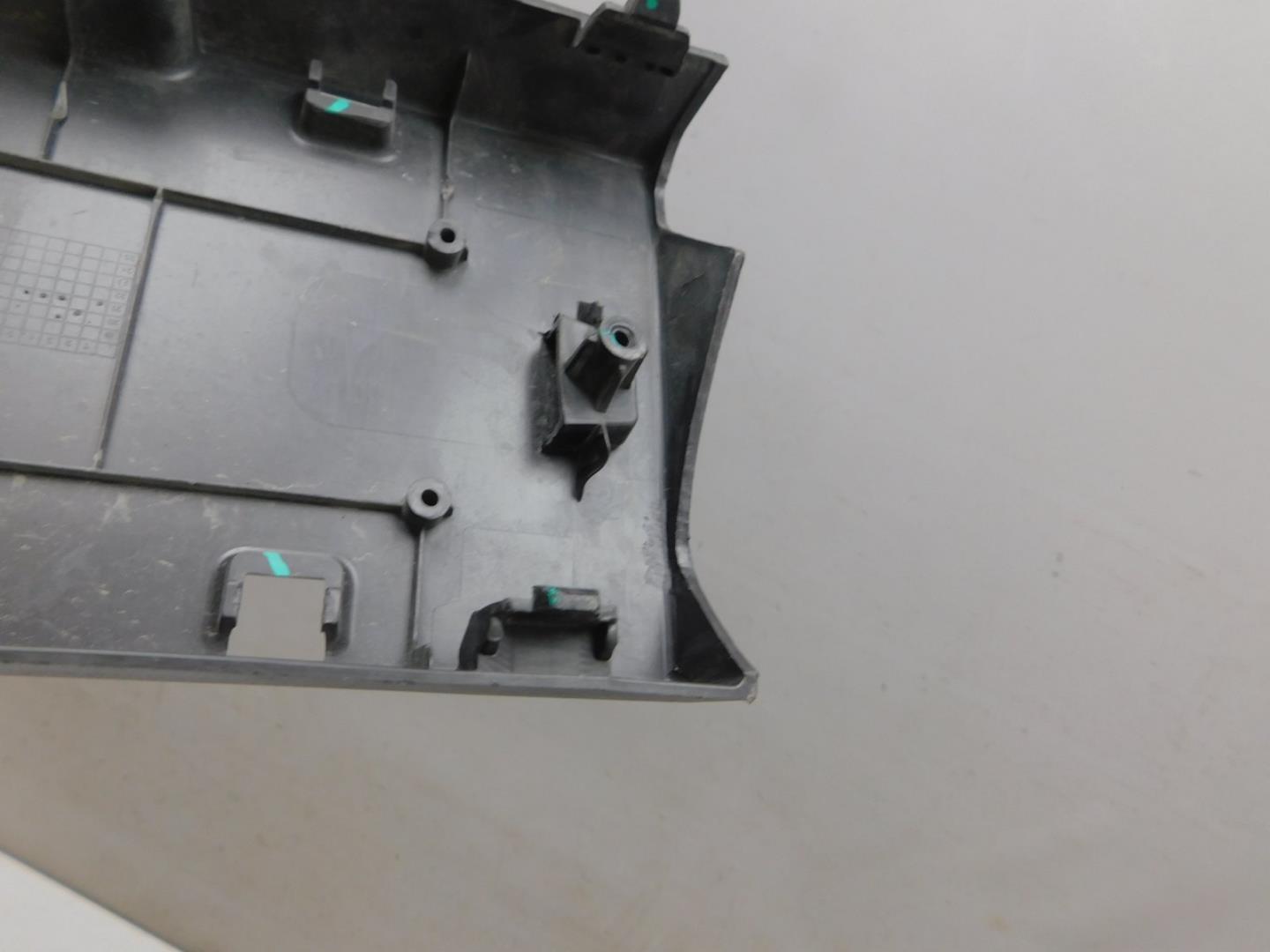 Накладка переднего бампера