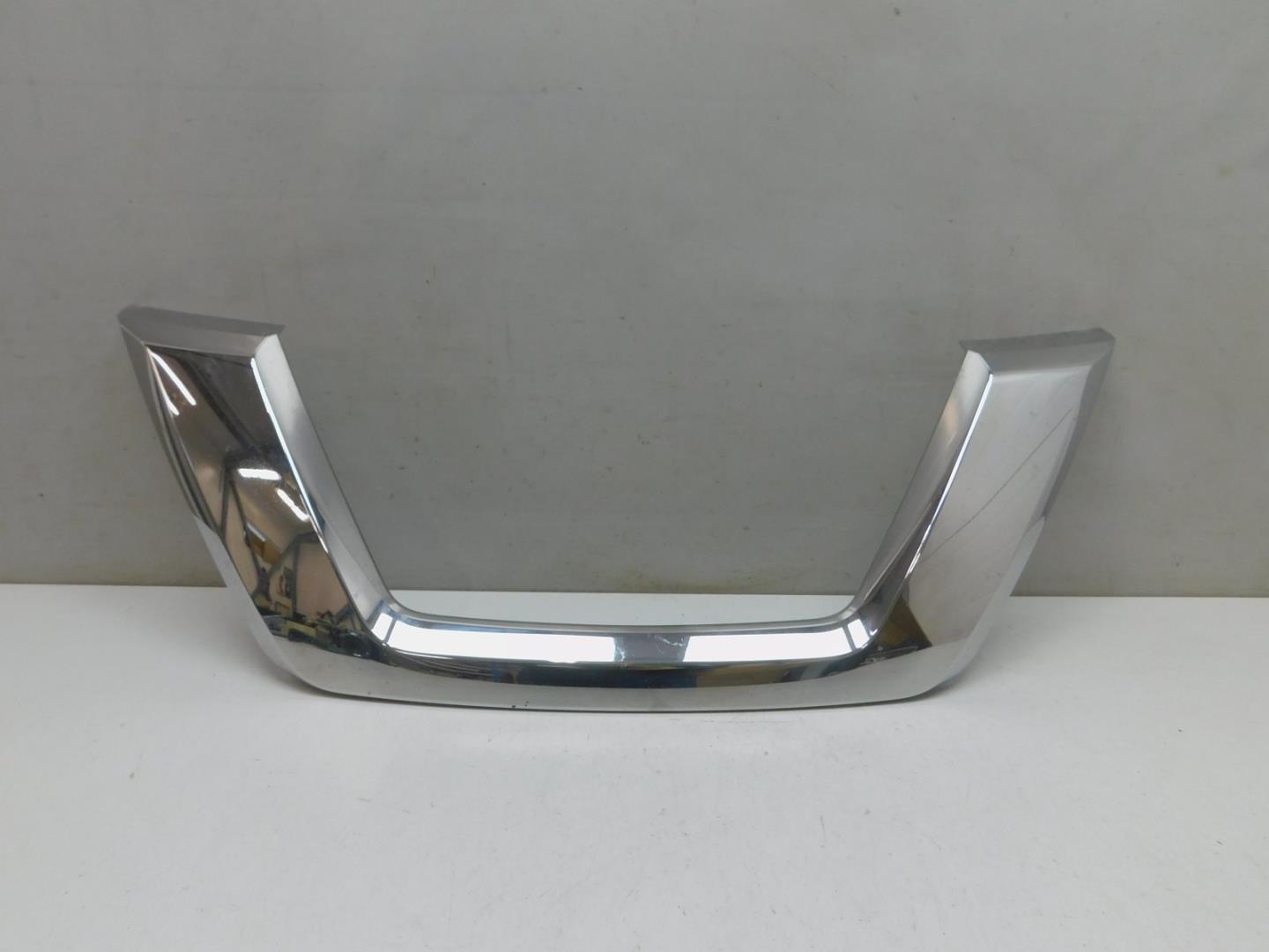 Накладка на решетку радиатора