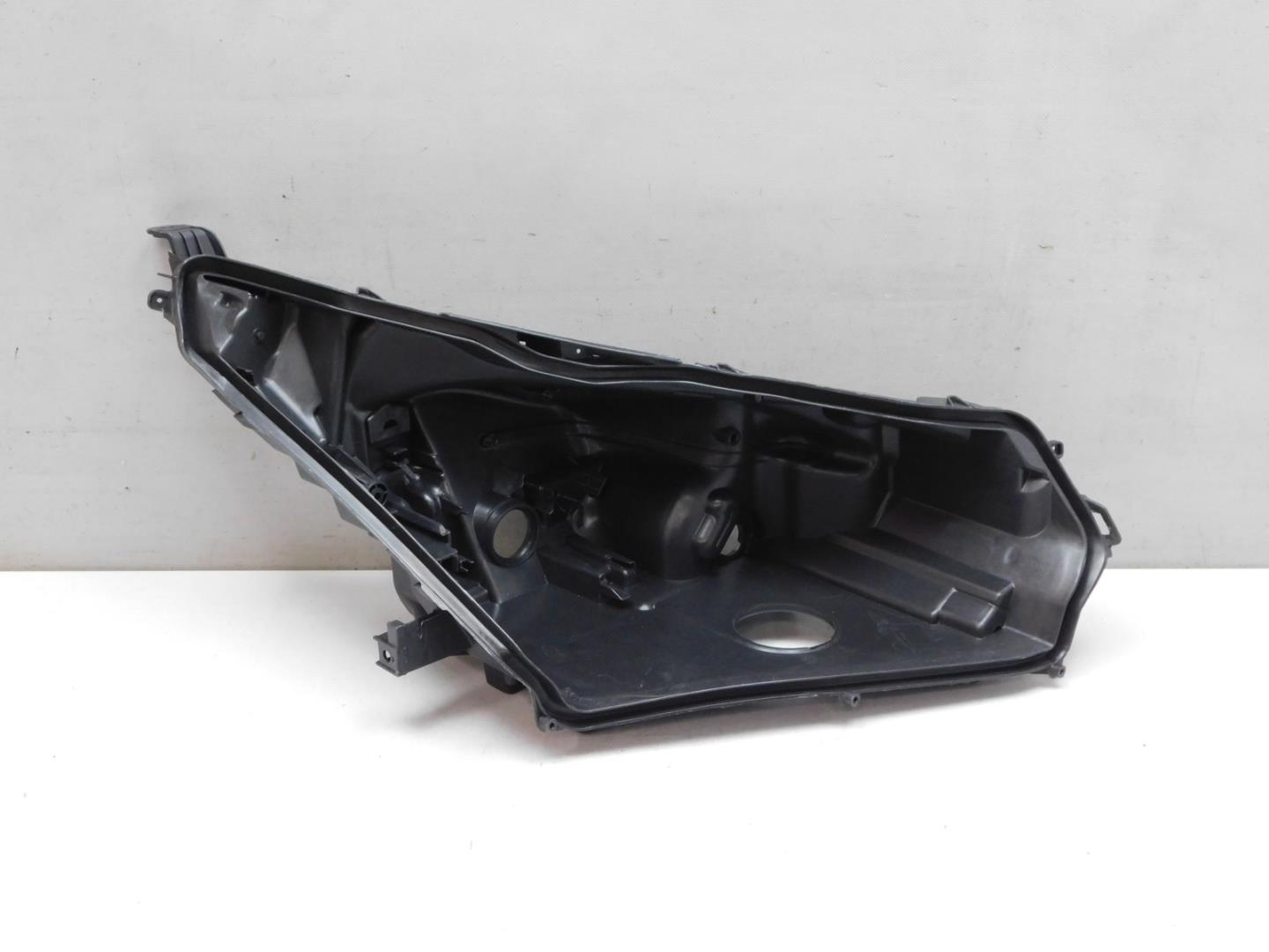 Корпус фары правой