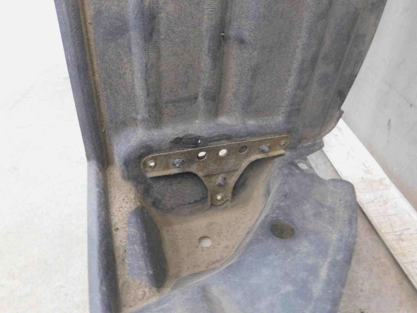 Локер передний левый