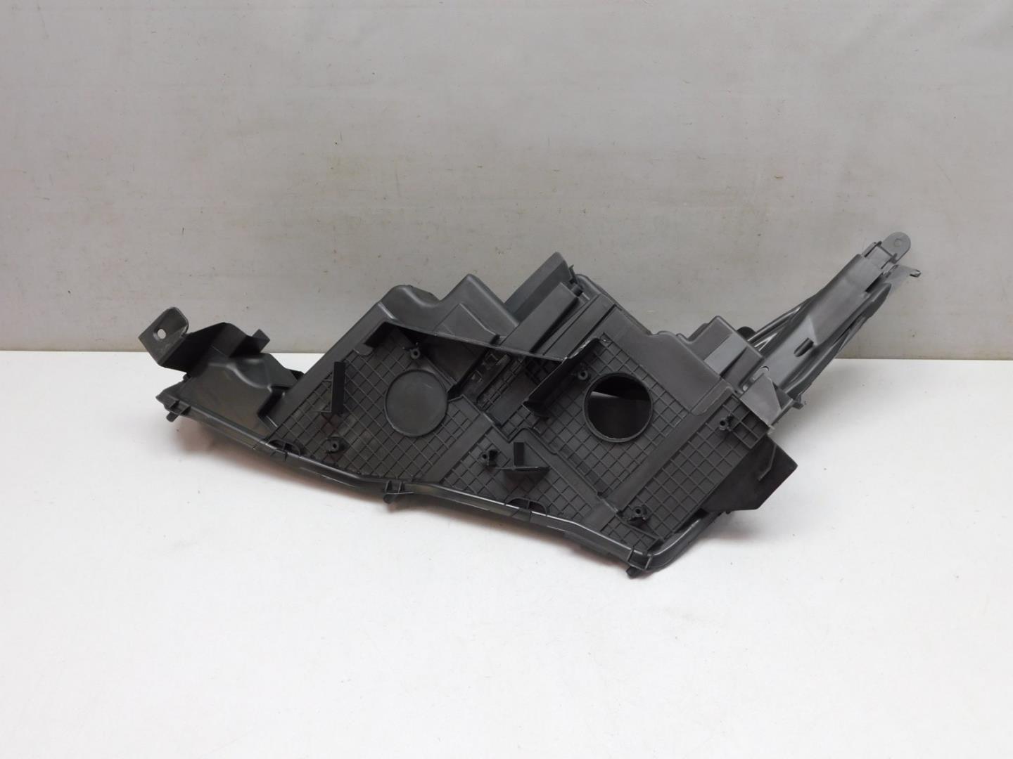 Корпус фары правой