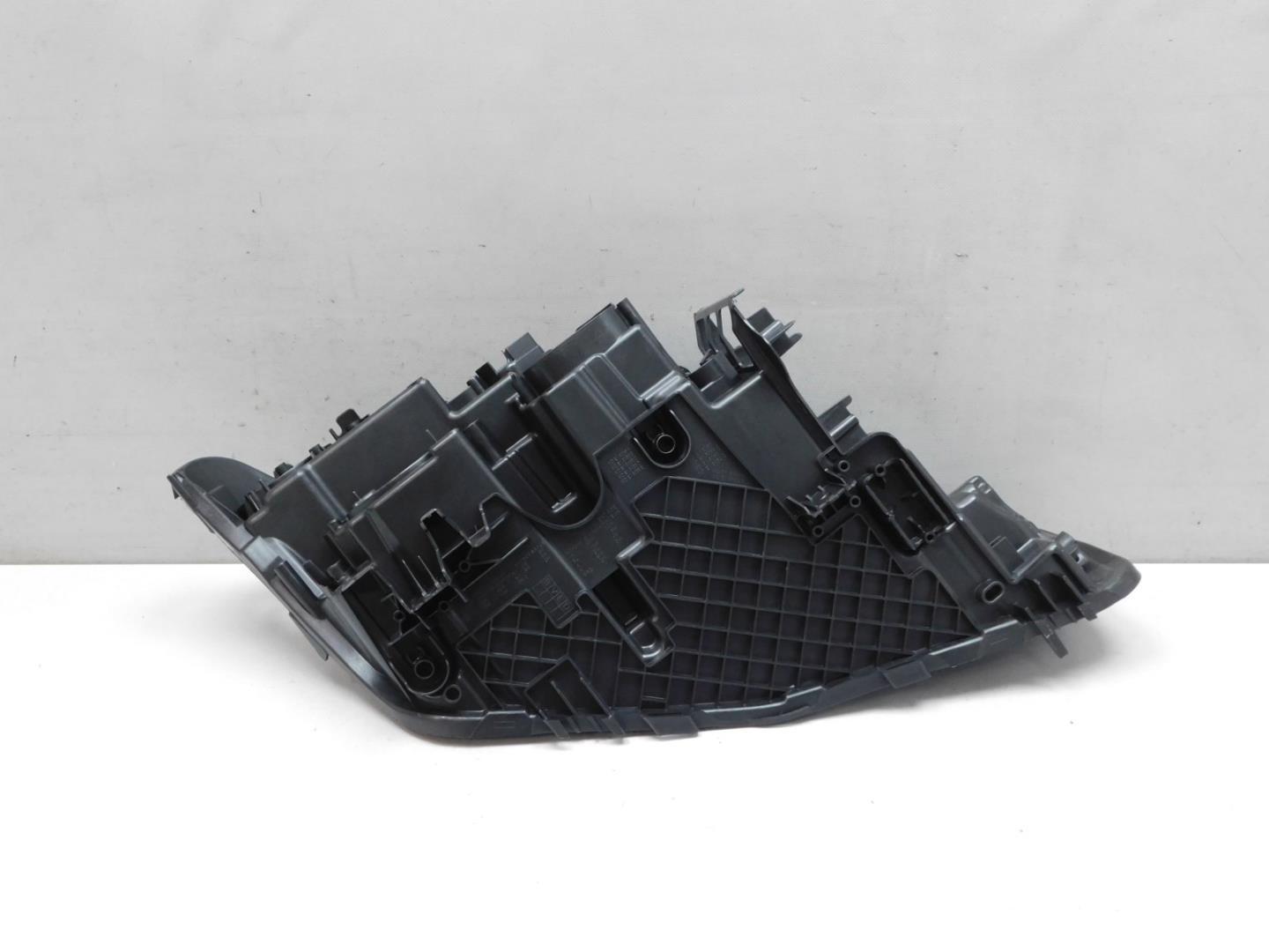 Корпус фары левой