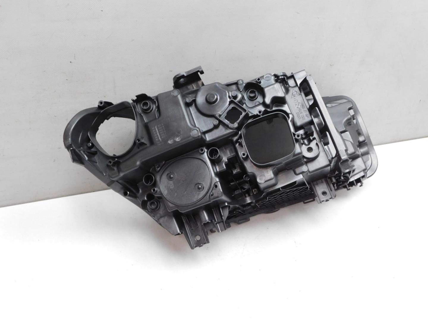 Корпус фары левой