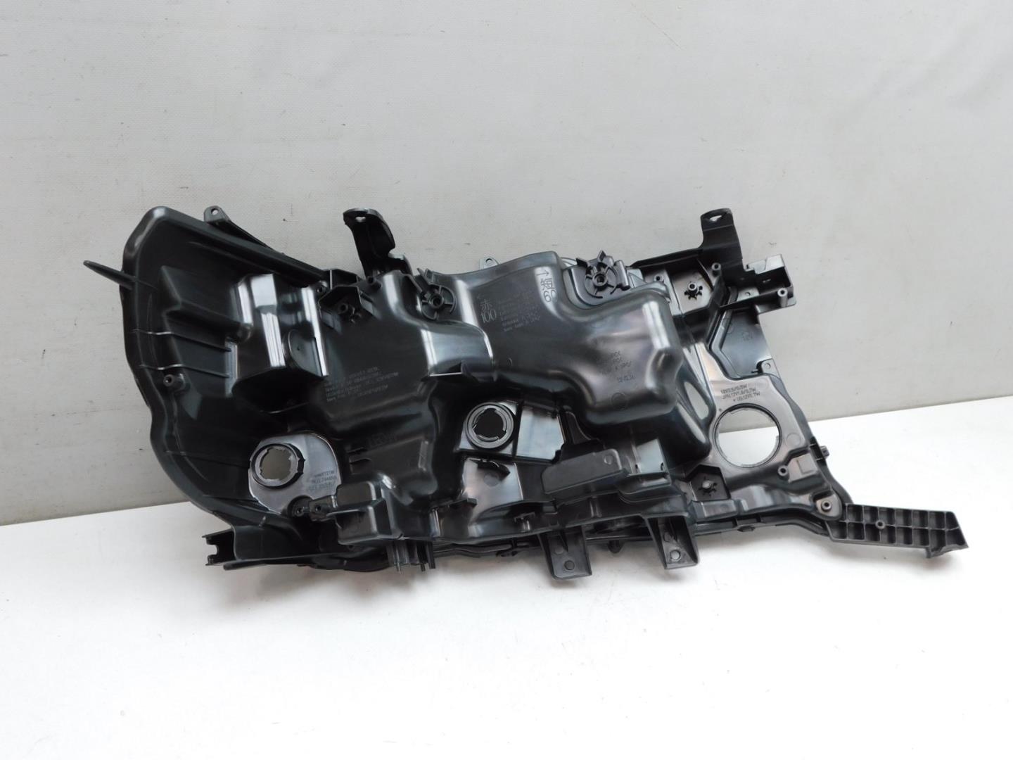 Корпус фары левой