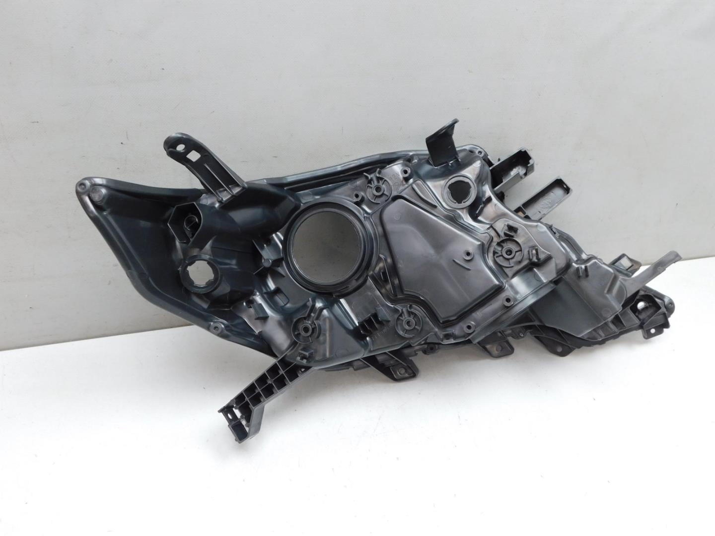 Корпус фары левой