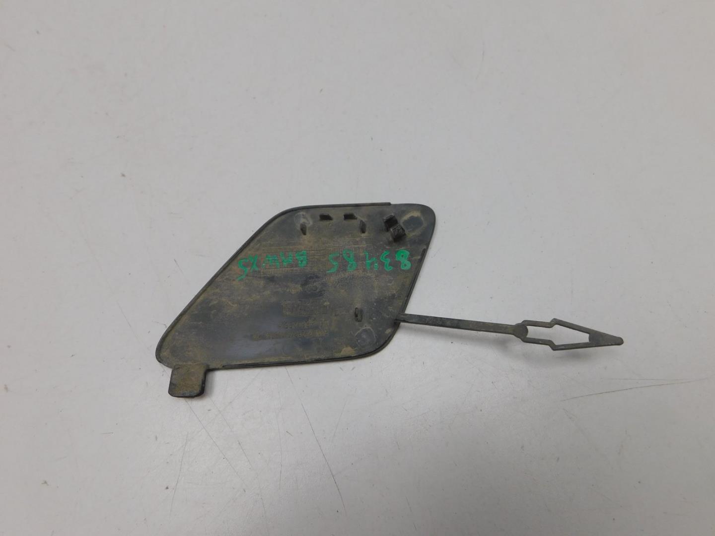 Заглушка буксировочного крюка