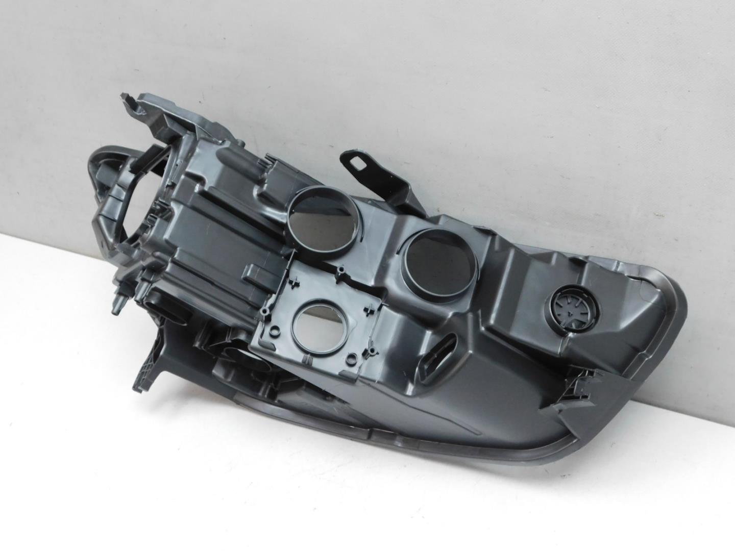 Корпус фары левой