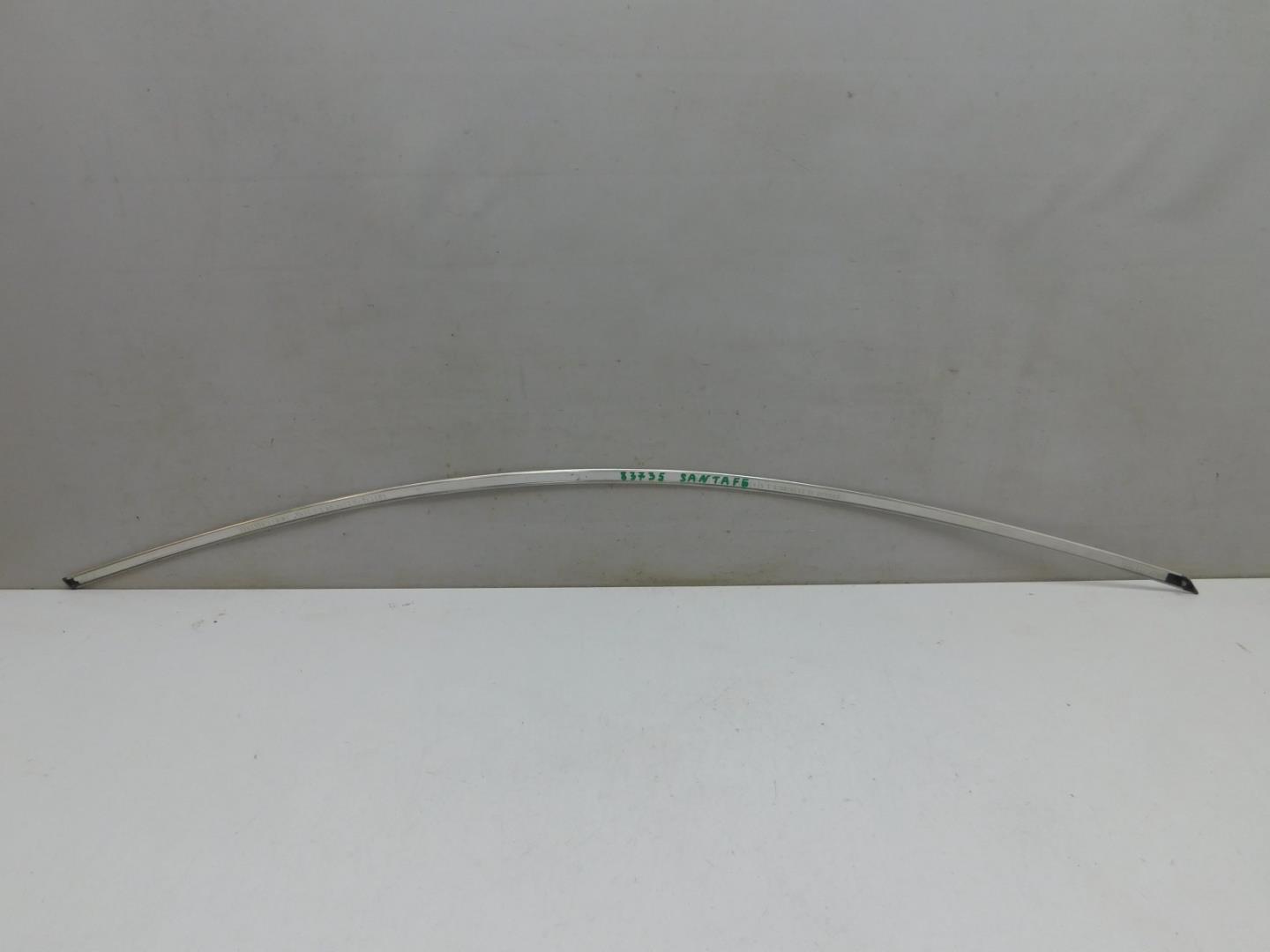 Молдинг двери передней левой