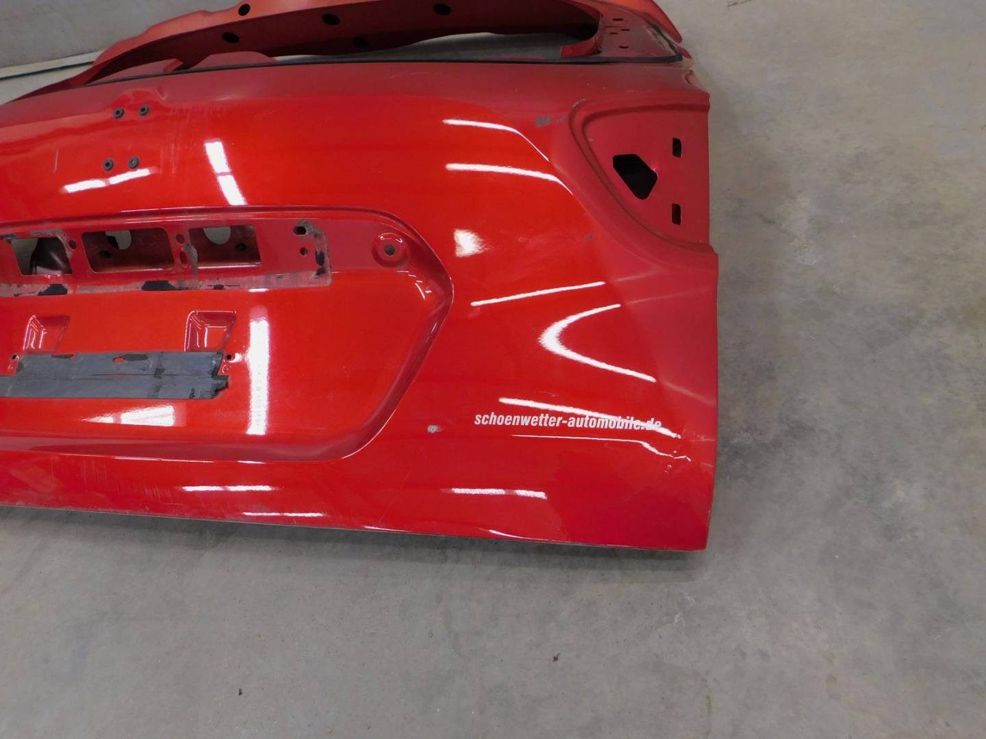 Дверь багажника