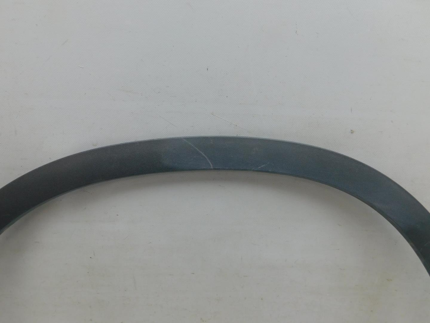 Накладка переднего крыла левого