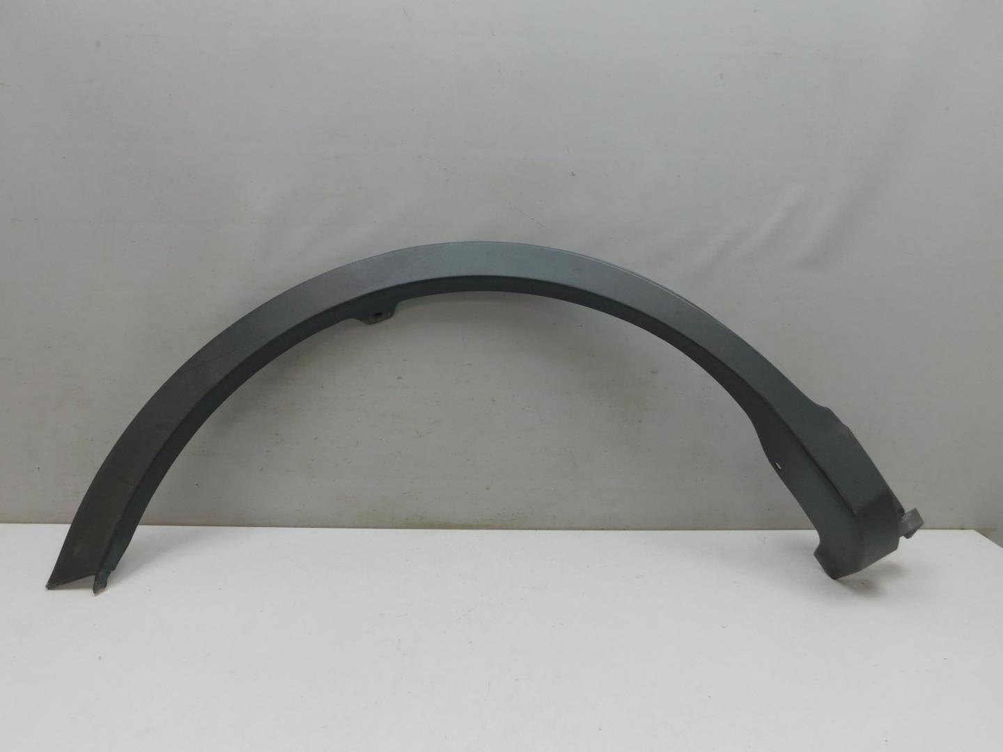 Накладка заднего крыла правого