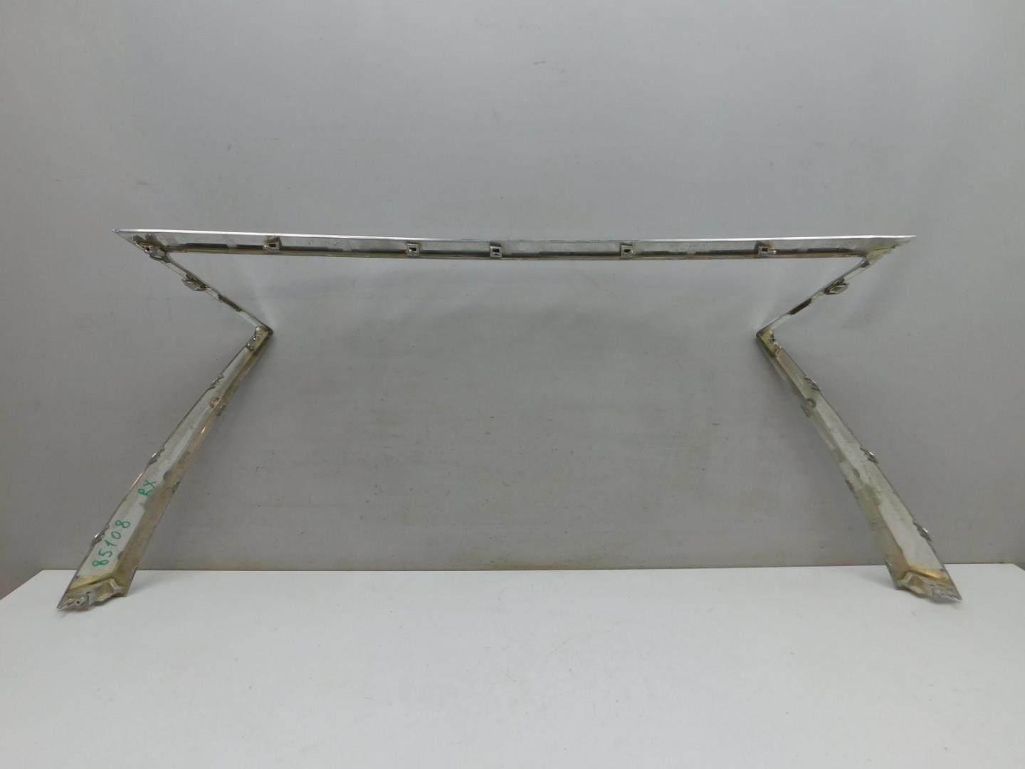 Накладка на решетку радиатора