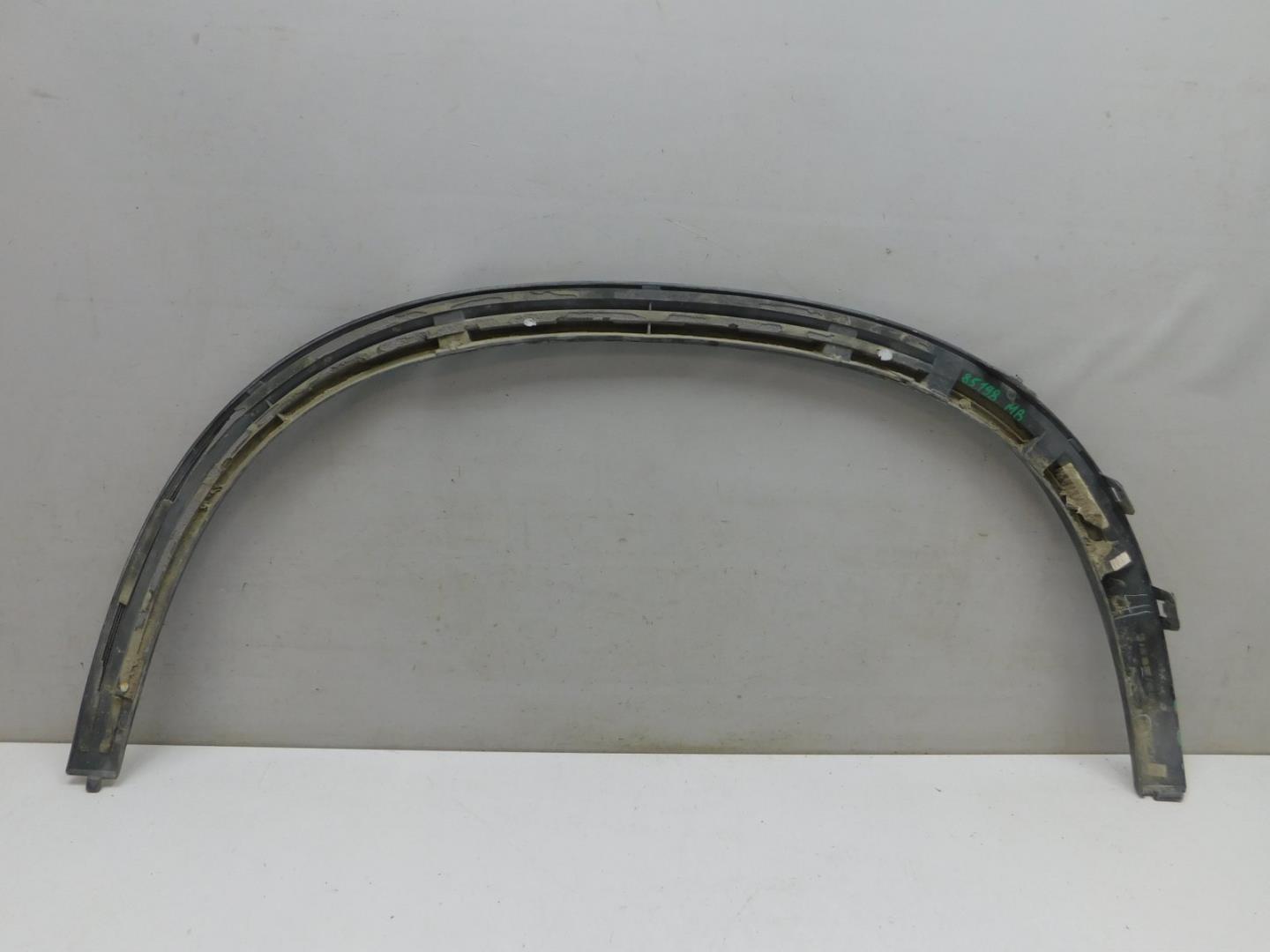 Накладка заднего крыла правого